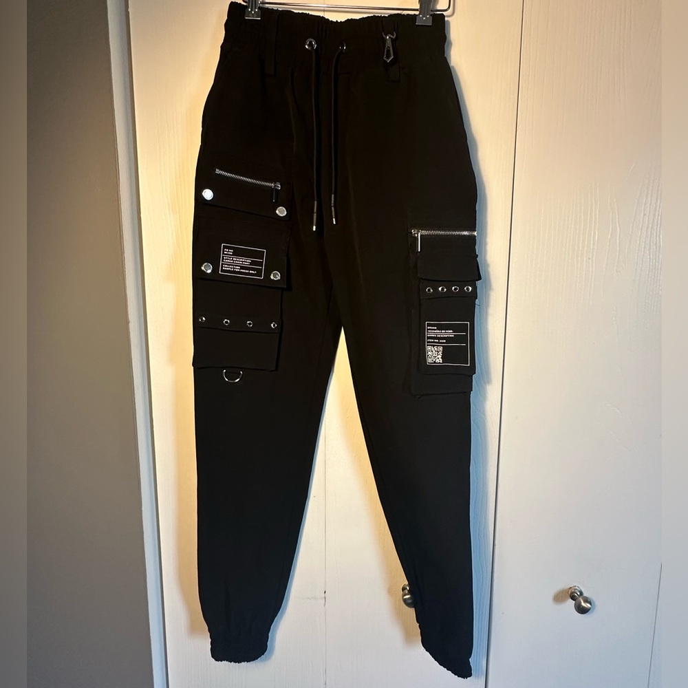 Maniere de Voir Black Cargo Pants